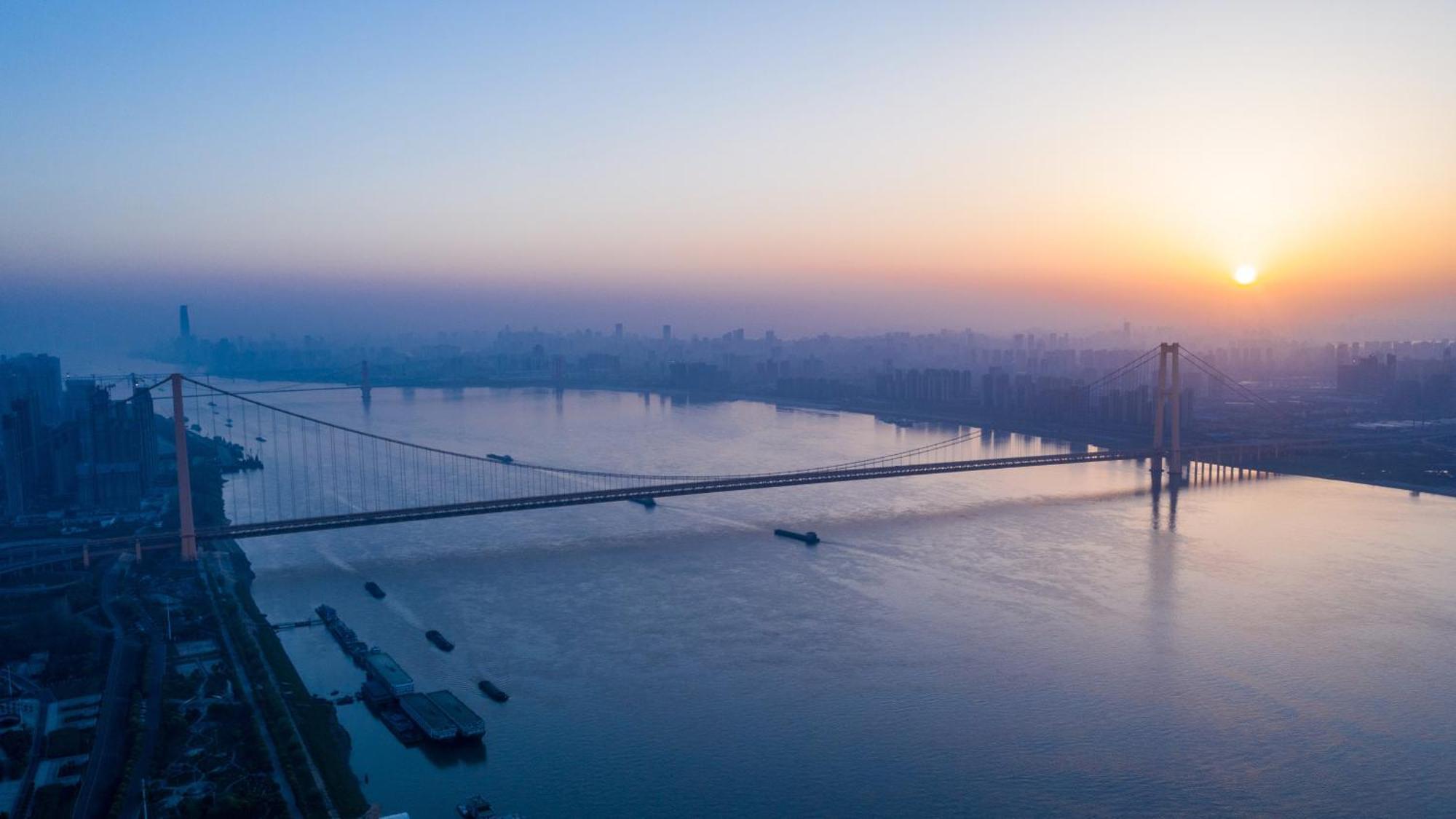 Intercontinental Wuhan By Ihg - Yangtze River View المظهر الخارجي الصورة